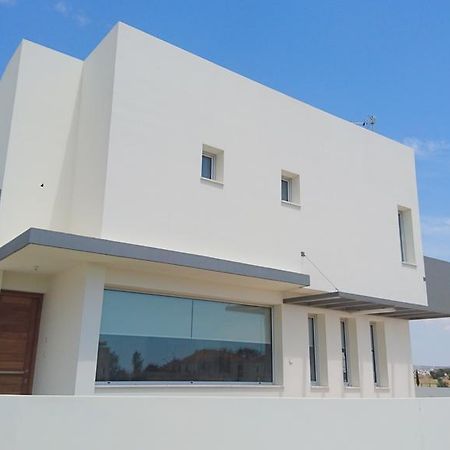 T&E Villa Larnaka Exterior foto